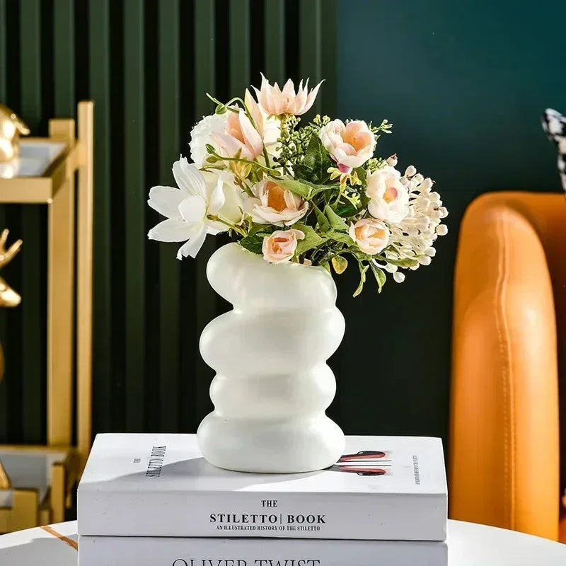 Nordische Spiralvase aus Kunststoff – Stilvolle Blumenvase für Wohnzimmer, Küche Schlafzimmer